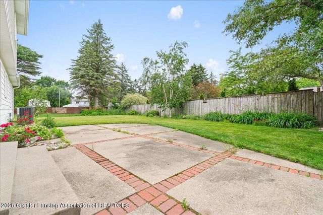 1840 Boxwood Lane, East Lansing, MI 48823