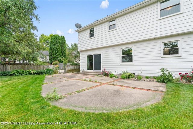 1840 Boxwood Lane, East Lansing, MI 48823