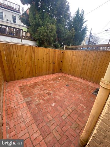627 ACKER NE, Washington, DC 20002