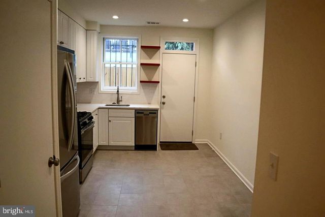 627 ACKER NE, Washington, DC 20002