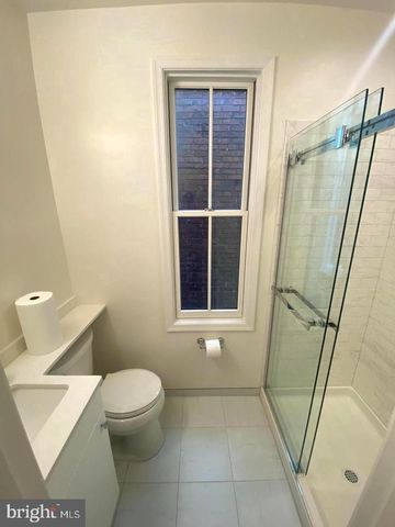 627 ACKER NE, Washington, DC 20002
