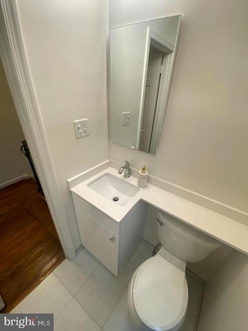 627 ACKER NE, Washington, DC 20002