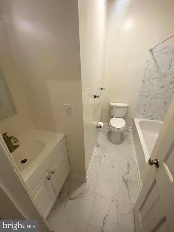 627 ACKER NE, Washington, DC 20002