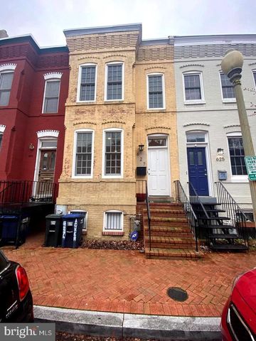 627 ACKER NE, Washington, DC 20002