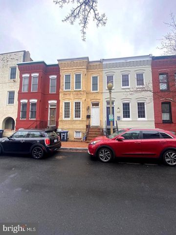 627 ACKER NE, Washington, DC 20002
