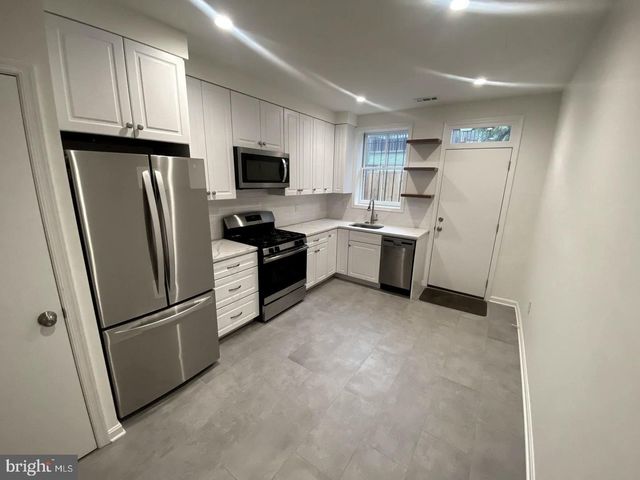 627 ACKER NE, Washington, DC 20002