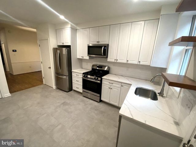 627 ACKER NE, Washington, DC 20002