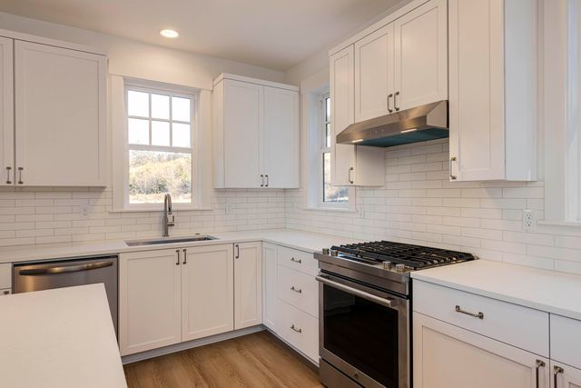 640 NE Lillian Lane, Depoe Bay, OR 97341