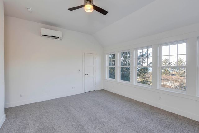 640 NE Lillian Lane, Depoe Bay, OR 97341