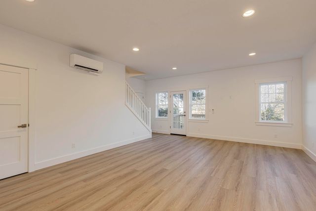 640 NE Lillian Lane, Depoe Bay, OR 97341