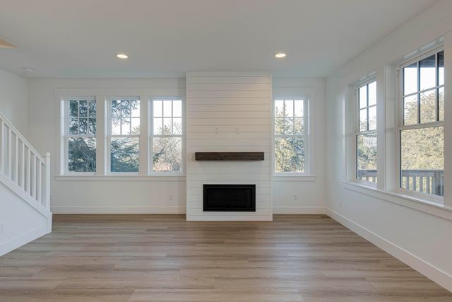 640 NE Lillian Lane, Depoe Bay, OR 97341