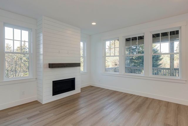 640 NE Lillian Lane, Depoe Bay, OR 97341