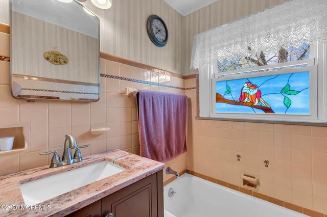 613 Beacon Boulevard Garage Apt., Sea Girt, NJ 08750