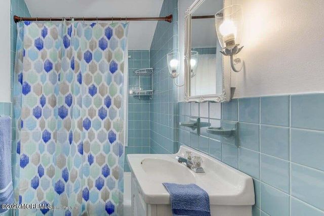 613 Beacon Boulevard Garage Apt., Sea Girt, NJ 08750