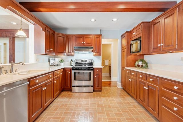 23 Tahanto Trail, Harvard, MA 01451