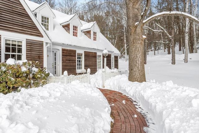 23 Tahanto Trail, Harvard, MA 01451