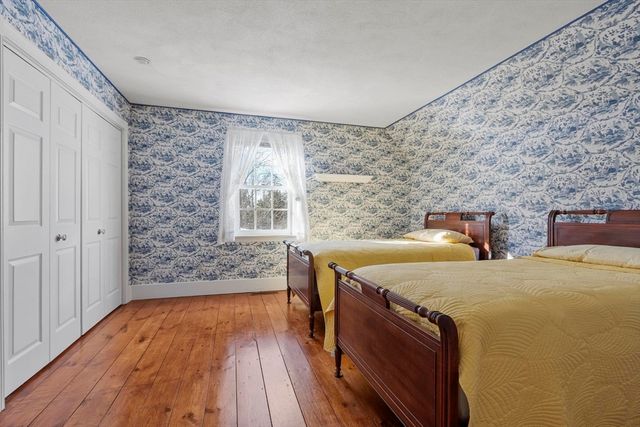 23 Tahanto Trail, Harvard, MA 01451