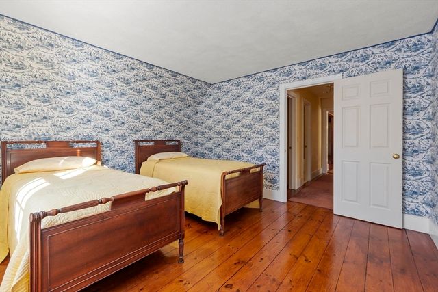 23 Tahanto Trail, Harvard, MA 01451