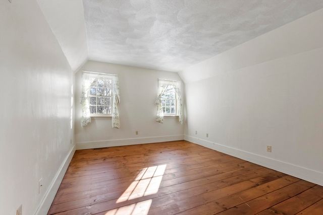 23 Tahanto Trail, Harvard, MA 01451