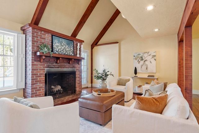 23 Tahanto Trail, Harvard, MA 01451