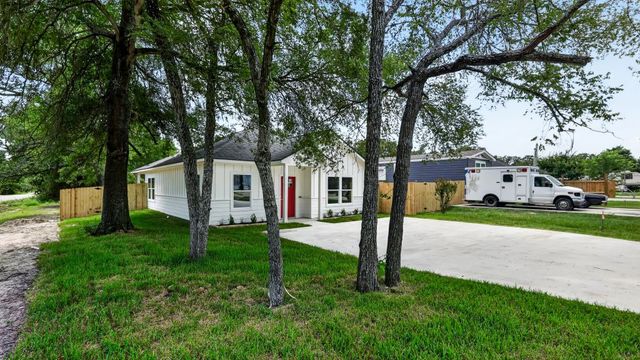 1901 Marshall Avenue, Bryan, TX 77803