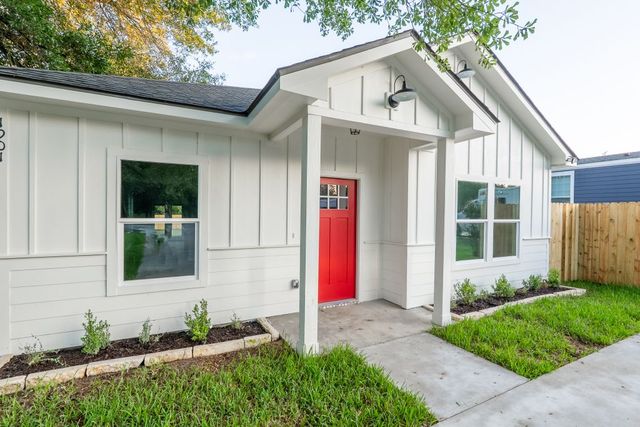 1901 Marshall Avenue, Bryan, TX 77803