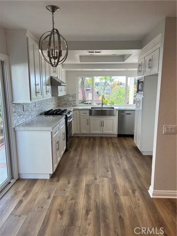 28212 Amable, Mission Viejo, CA 92692