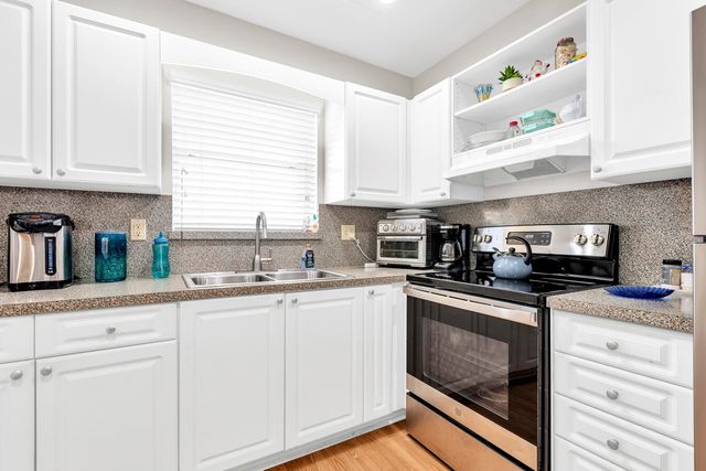 5300 Washington Street Apt D306, Hollywood, FL 33021