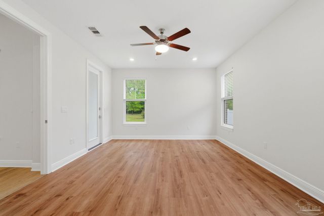 8016 Majestic Cypress Dr, Milton, FL 32583