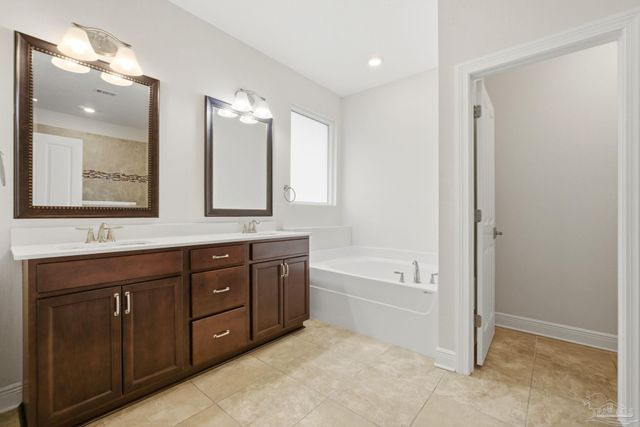 8016 Majestic Cypress Dr, Milton, FL 32583