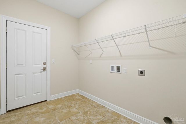 8016 Majestic Cypress Dr, Milton, FL 32583