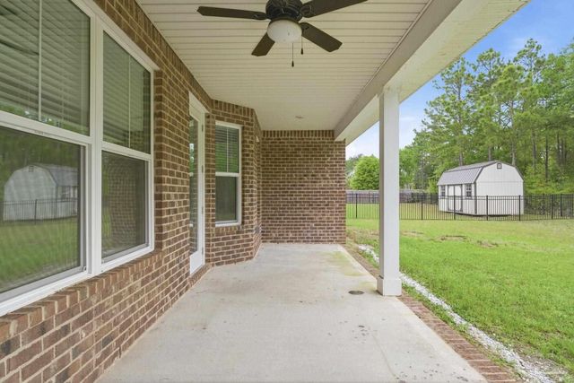 8016 Majestic Cypress Dr, Milton, FL 32583