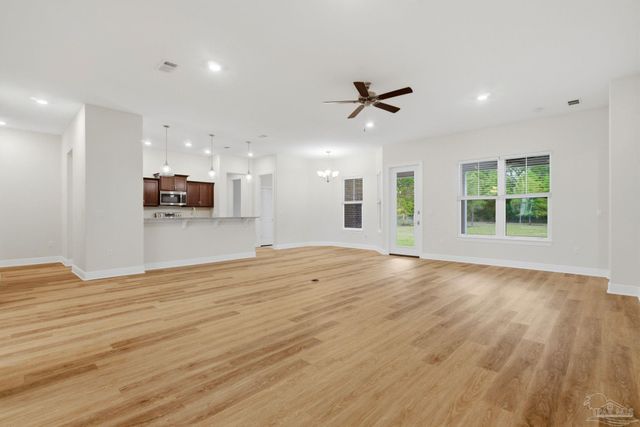 8016 Majestic Cypress Dr, Milton, FL 32583