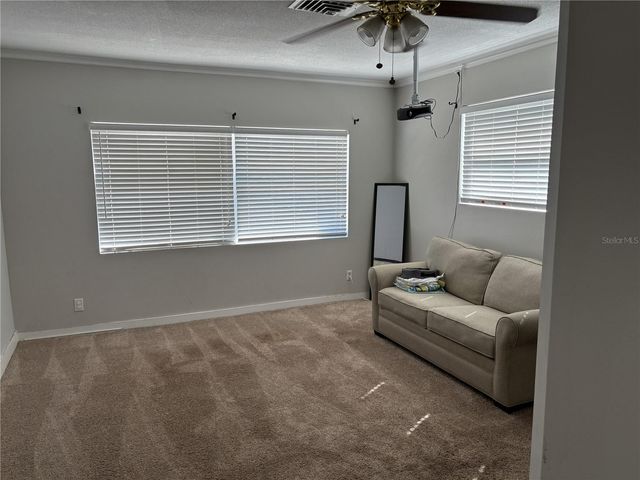 6106 LAWNCREST PLACE, Dover, FL 33527