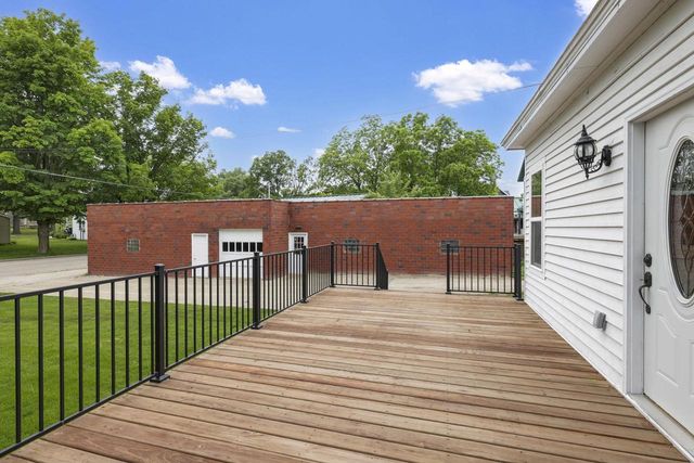 205 W MAIN STREET, Weyauwega, WI 54983