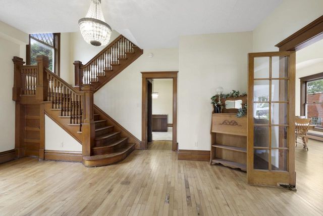 205 W MAIN STREET, Weyauwega, WI 54983