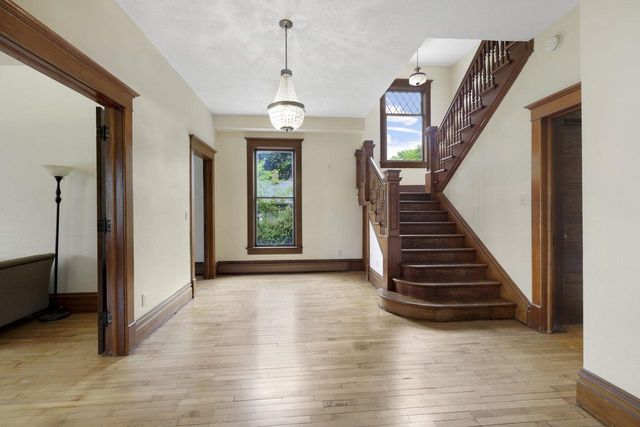 205 W MAIN STREET, Weyauwega, WI 54983