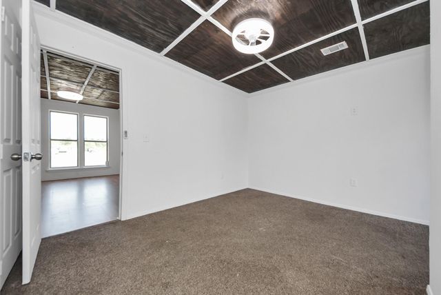 172 Road 5122, Cleveland, TX 77327