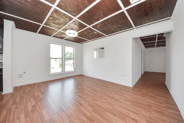 172 Road 5122, Cleveland, TX 77327