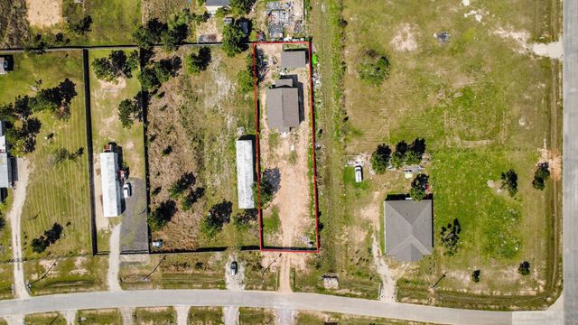 172 Road 5122, Cleveland, TX 77327