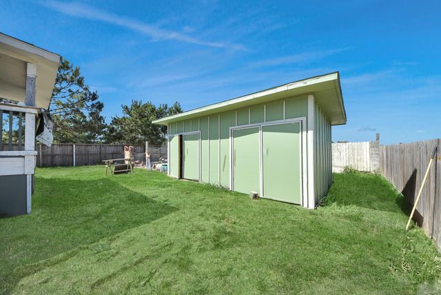 172 Road 5122, Cleveland, TX 77327