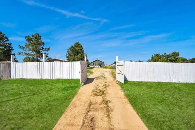 172 Road 5122, Cleveland, TX 77327