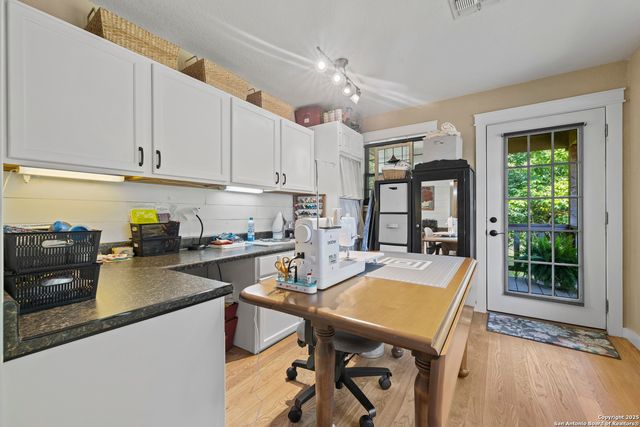 3936 S State HWY 16, Fredericksburg, TX 78624