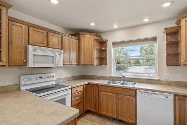 1227 Mirror Lake Lane, Billings, MT 59105