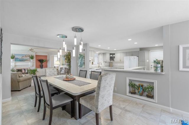 839 Meadow Acres Lane, Mehlville, MO 63125