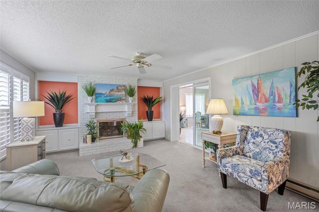 839 Meadow Acres Lane, Mehlville, MO 63125