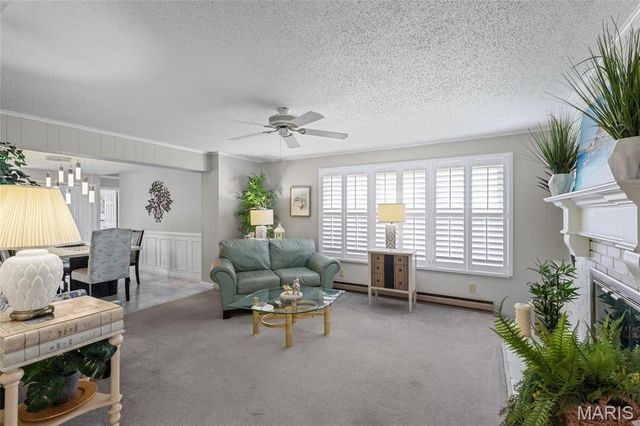 839 Meadow Acres Lane, Mehlville, MO 63125