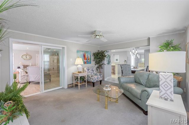 839 Meadow Acres Lane, Mehlville, MO 63125