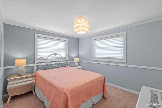 839 Meadow Acres Lane, Mehlville, MO 63125