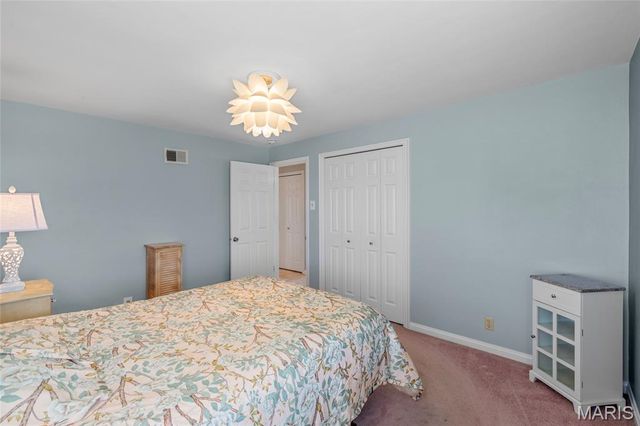 839 Meadow Acres Lane, Mehlville, MO 63125